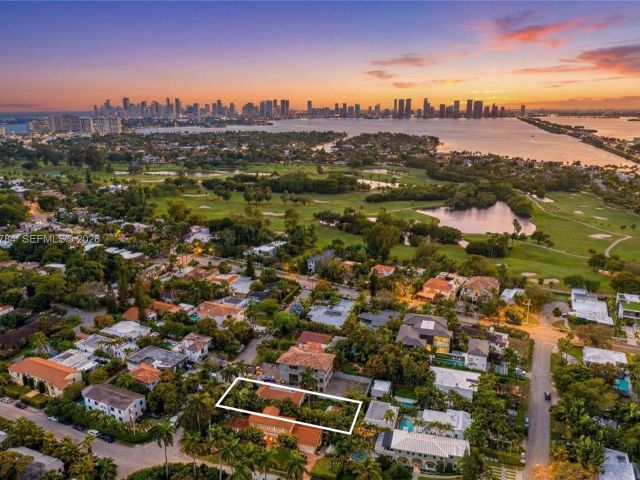 Продажа дома по адресу 515 W 30th St - фото 7468280