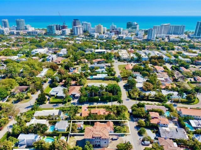 Продажа дома по адресу 515 W 30th St - фото 7468282