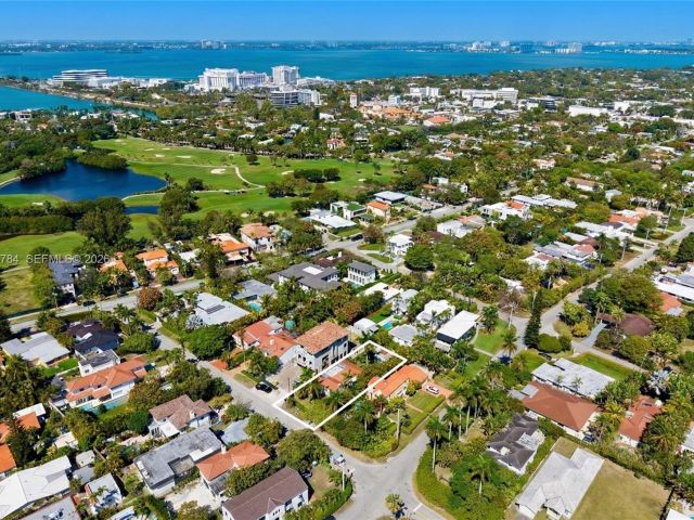 Продажа дома по адресу 515 W 30th St - фото 7468286