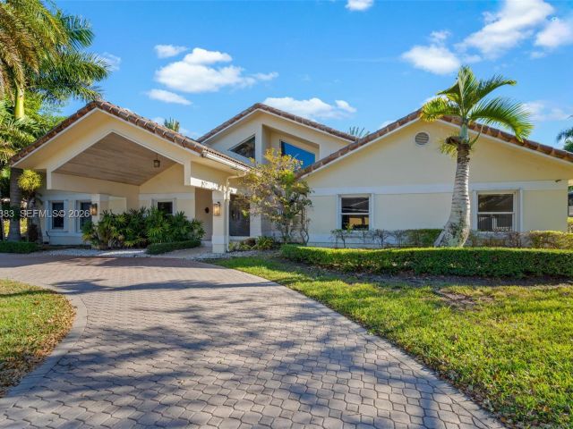 Продажа дома по адресу 9930 SW 145th St - фото 7531313