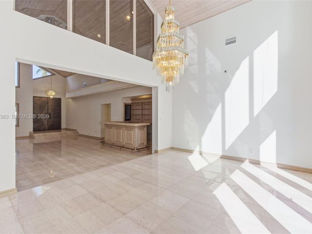 Продажа дома по адресу 9930 SW 145th St - фото 7531326