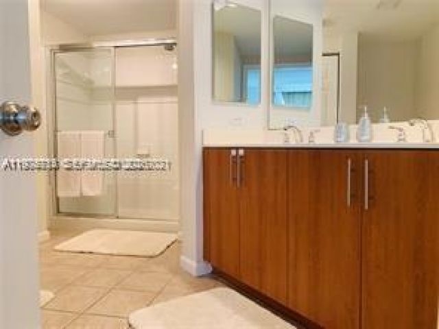 Продажа квартиры # - фото 7512675