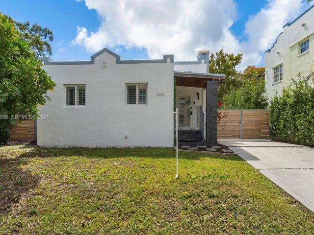 Продажа дома по адресу 1632 SW 12th St - фото 7509008