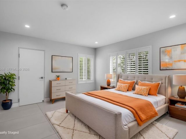 Продажа дома по адресу 1632 SW 12th St - фото 7509021