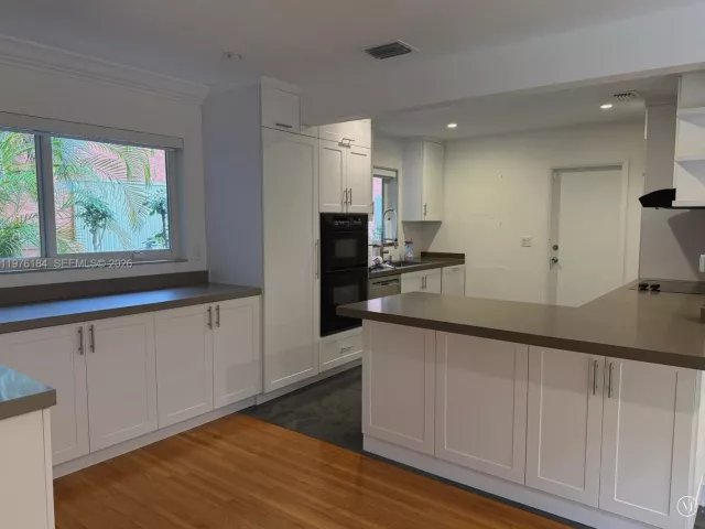 Дом в аренду по адресу 1428 Ortega Ave - фото 7471195