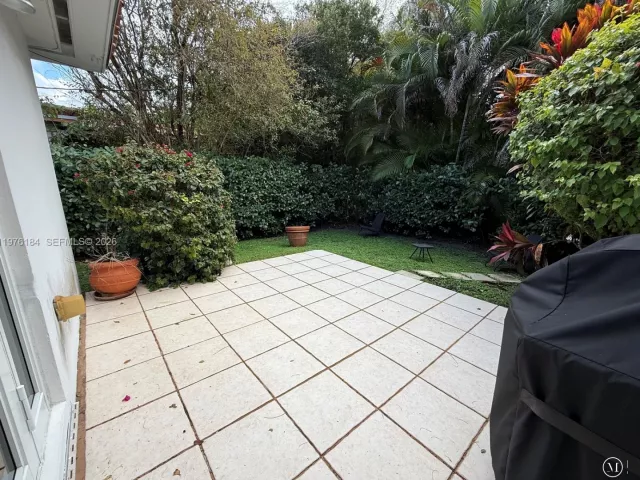 Дом в аренду по адресу 1428 Ortega Ave - фото 7471196