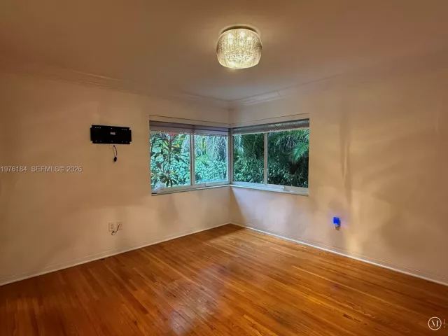 Дом в аренду по адресу 1428 Ortega Ave - фото 7471197