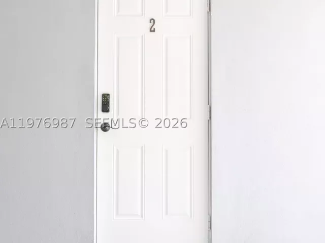 Продажа дома по адресу 1762 NW 15th St - фото 8870887