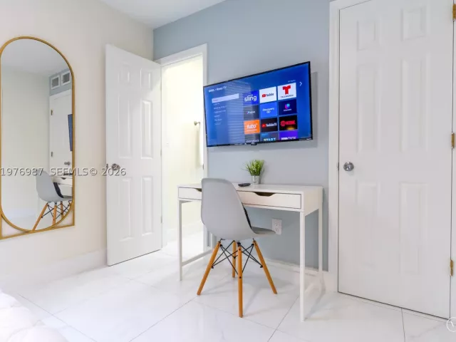 Продажа дома по адресу 1762 NW 15th St - фото 8870888