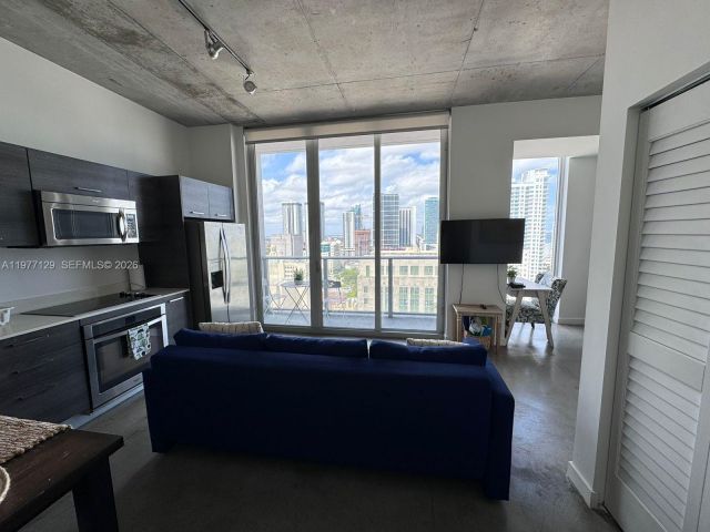 Продажа квартиры #2406 - фото 7467832