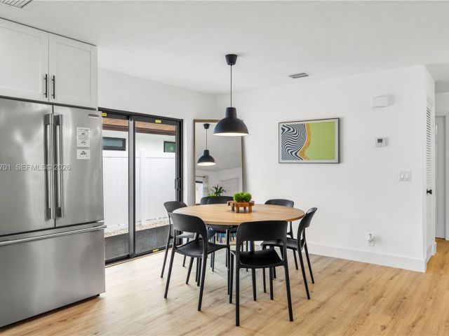 Продажа дома по адресу 324 Sterling Ave - фото 7521031