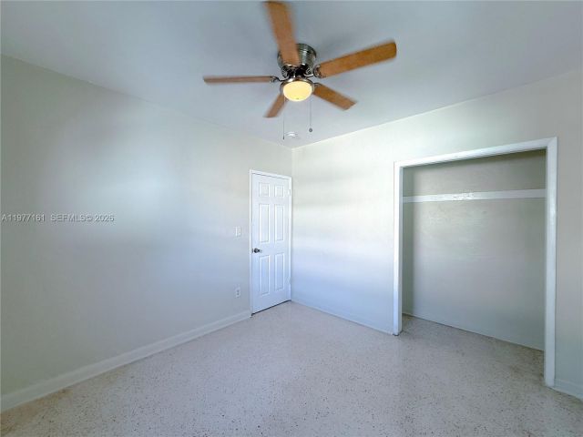 Дом в аренду по адресу 1141 NE 154th Ter - фото 7481171