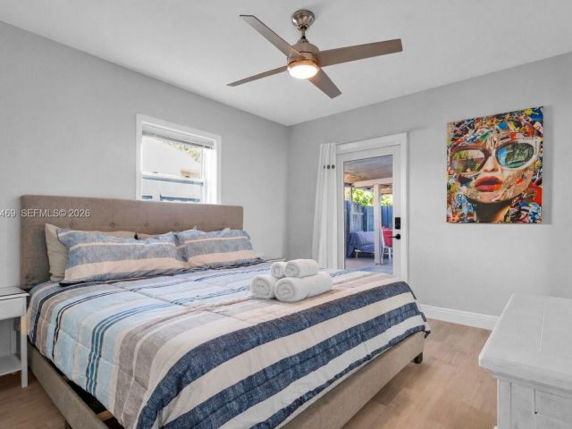 Продажа дома по адресу 1300 NW 7th Ave - фото 7481768