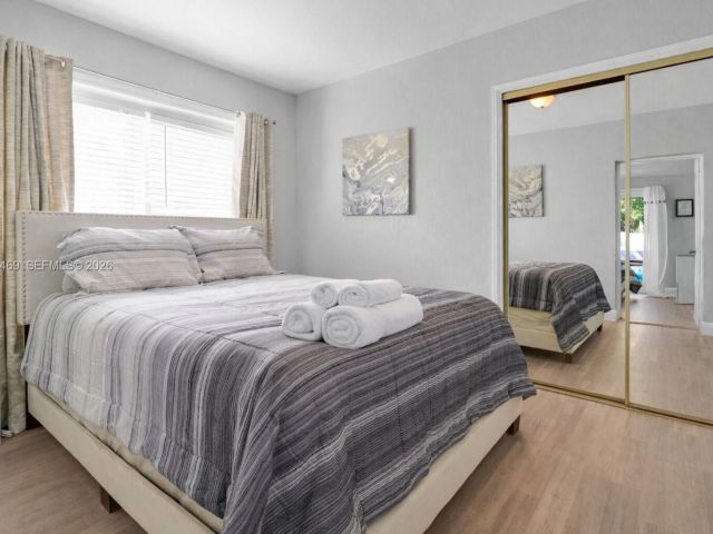 Продажа дома по адресу 1300 NW 7th Ave - фото 7481771