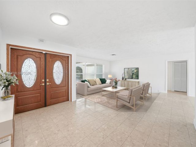 Продажа дома по адресу 1880 NE 206th Ter - фото 7517458