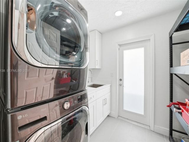 Продажа дома по адресу 1880 NE 206th Ter - фото 7517471