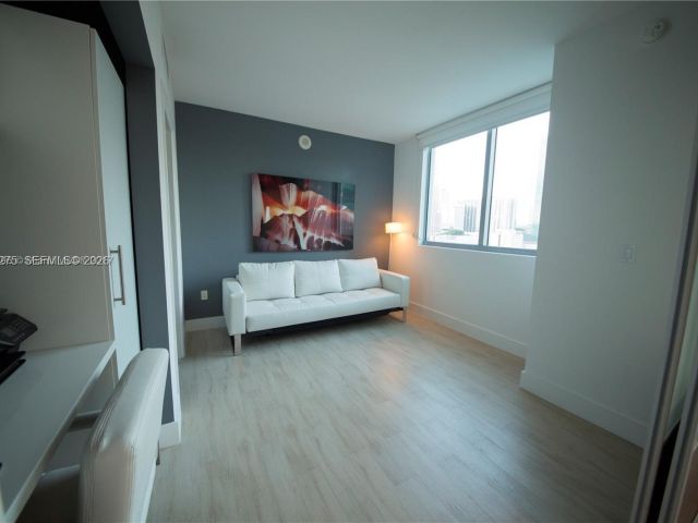 Квартира в аренду номер1801 - фото 7486792