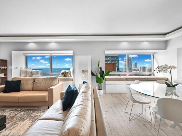 Продажа квартиры #3401 - фото 7510434