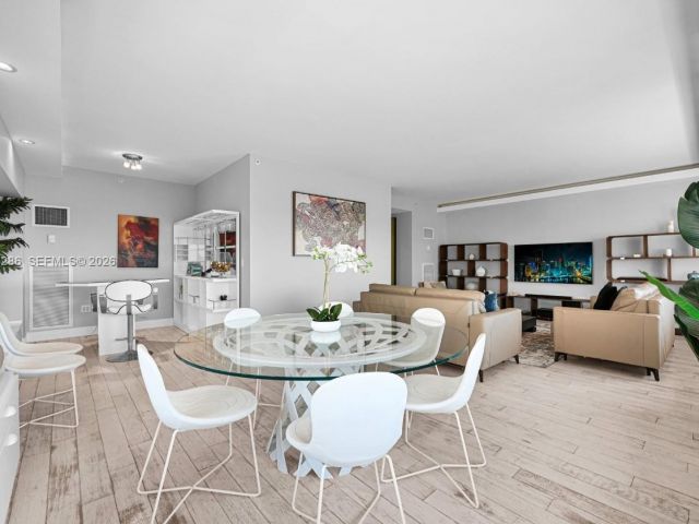 Продажа квартиры #3401 - фото 7510435