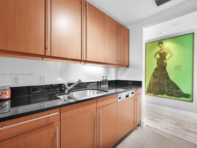 Продажа квартиры #3401 - фото 7510443