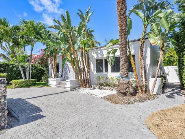 Продажа дома по адресу 8934 Harding Ave - фото 7467162