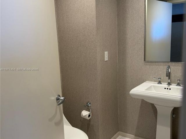 Продажа квартиры #R2201 - фото 7498048