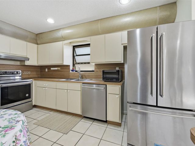 Продажа дома по адресу 9208 Emerson Ave - фото 7467147