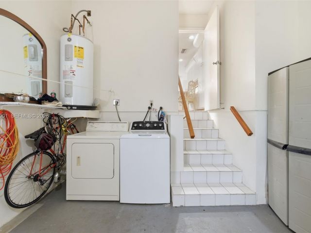 Продажа дома по адресу 9208 Emerson Ave - фото 7467159