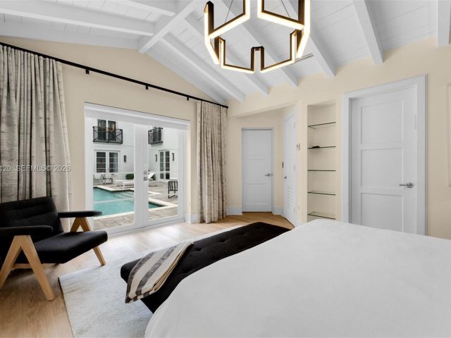 Продажа дома по адресу 2887 Pine Tree Dr - фото 7469059