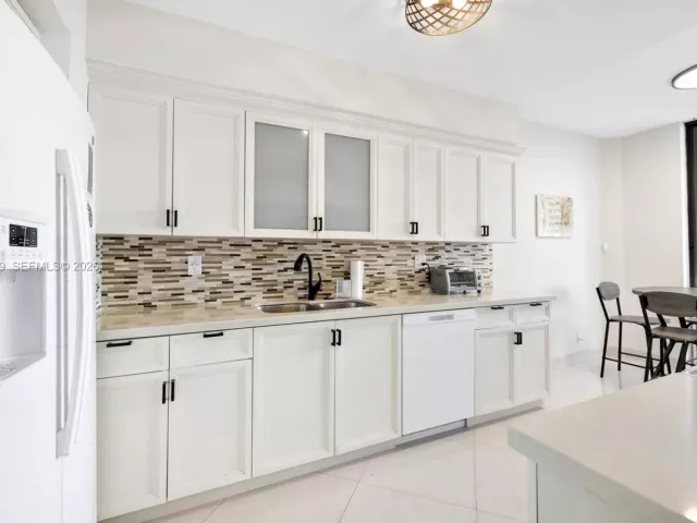 Продажа квартиры #5F - фото 7503776