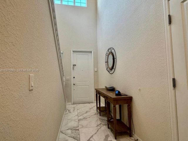 Дом в аренду по адресу 4334 Ficus St - фото 7474079