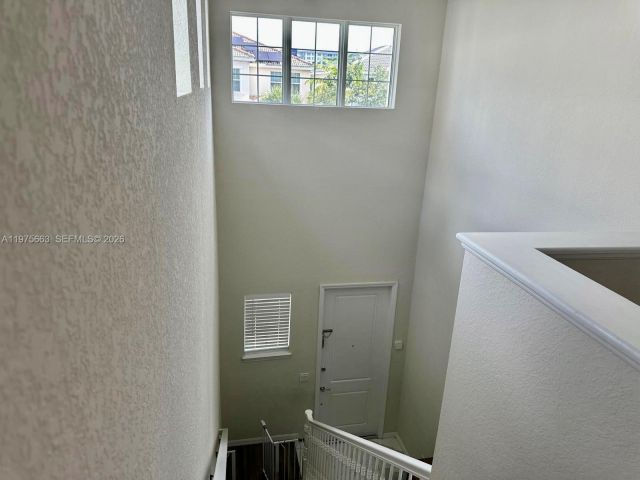 Дом в аренду по адресу 4334 Ficus St - фото 7474088