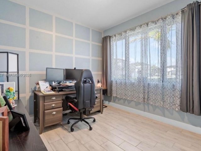 Дом в аренду по адресу 23501 SW 106 st - фото 7460621