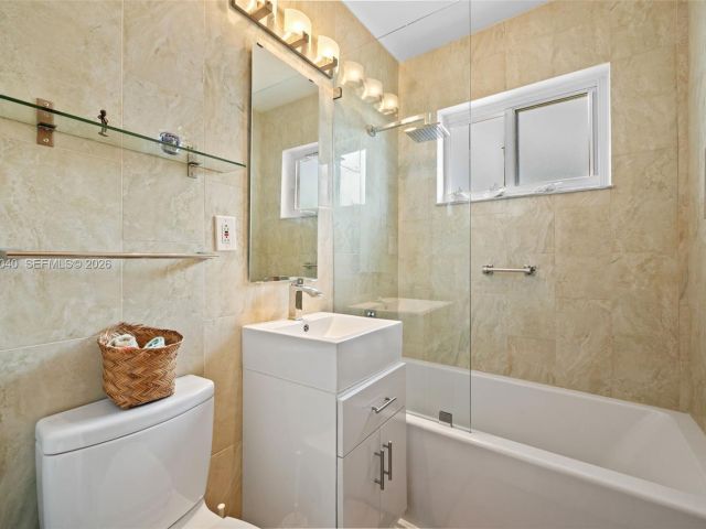 Продажа дома по адресу 8819 Hawthorne Ave - фото 7467040