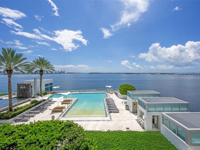 Продажа квартиры #911 - фото 7511692