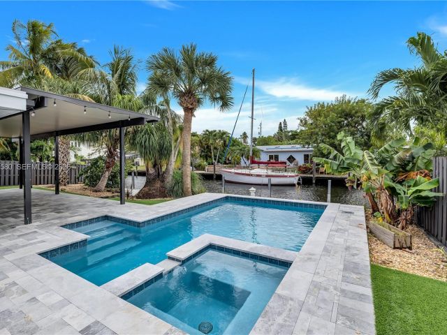 Дом в аренду по адресу 1608 SW 5th Ct - фото 7482882