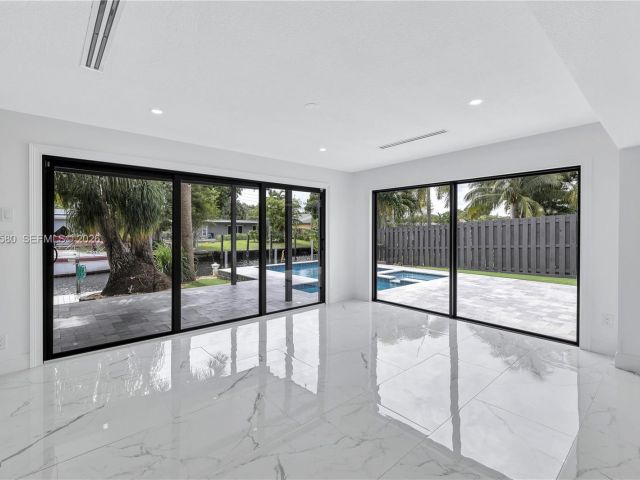 Дом в аренду по адресу 1608 SW 5th Ct - фото 7482885