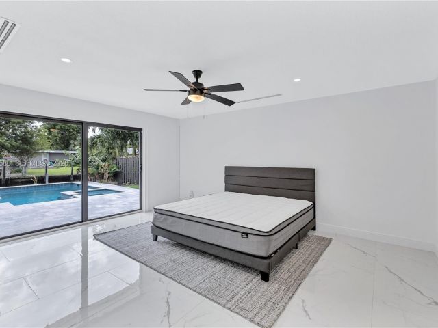 Дом в аренду по адресу 1608 SW 5th Ct - фото 7482892