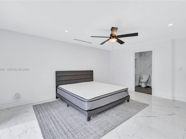 Дом в аренду по адресу 1608 SW 5th Ct - фото 7482893