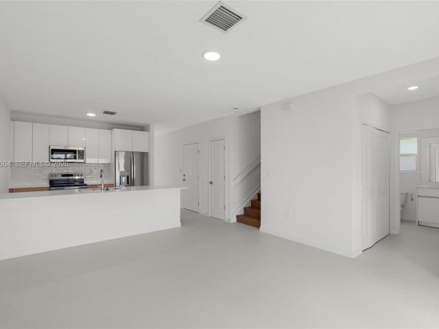 Продажа дома по адресу 13347 SW 274 ST 13347 - фото 7460650