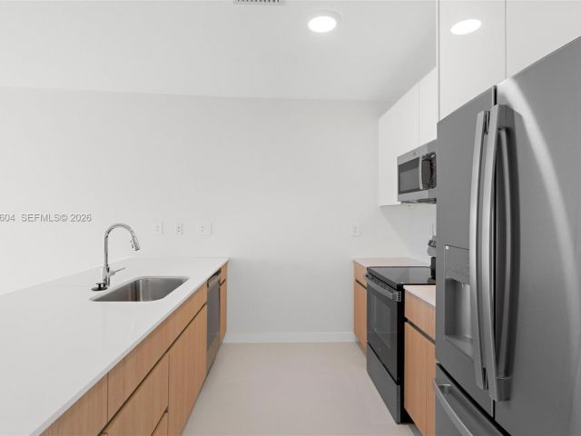 Продажа дома по адресу 13347 SW 274 ST 13347 - фото 7460660