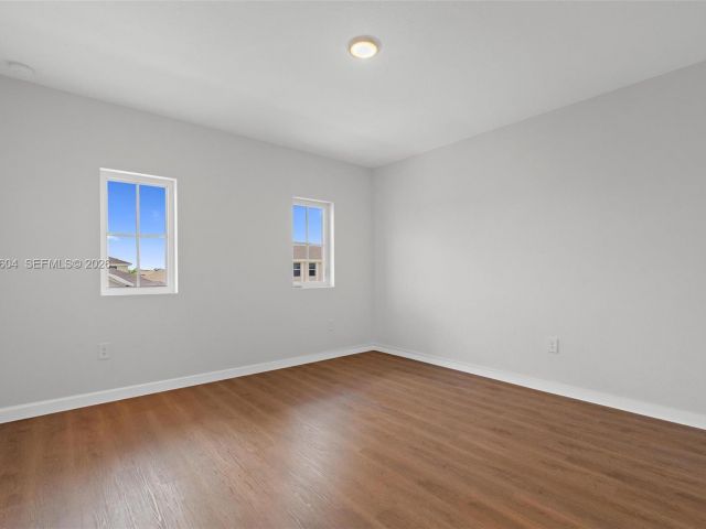 Продажа дома по адресу 13347 SW 274 ST 13347 - фото 7460663