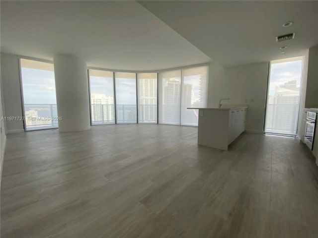 Квартира в аренду номер3703 - фото 7508279