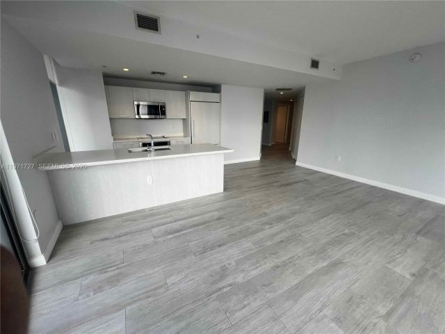 Квартира в аренду номер3703 - фото 7508282