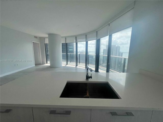 Квартира в аренду номер3703 - фото 7508289