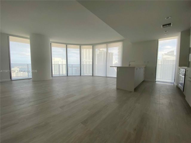 Квартира в аренду номер3703 - фото 7508291