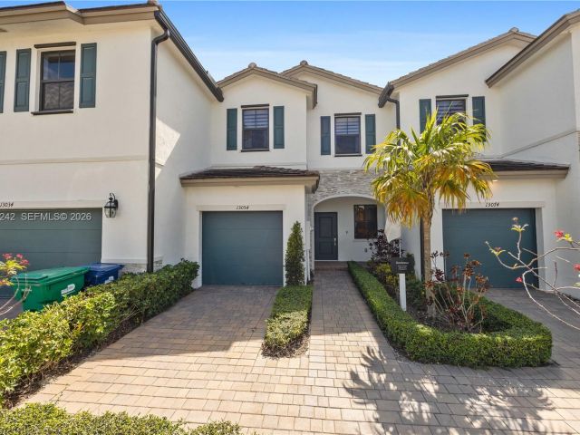 Продажа дома по адресу 13054 SW 233rd Ter - фото 7460336