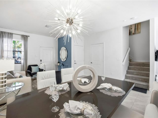 Продажа дома по адресу 13054 SW 233rd Ter - фото 7460348