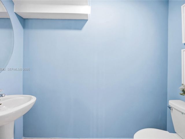 Продажа дома по адресу 13054 SW 233rd Ter - фото 7460350