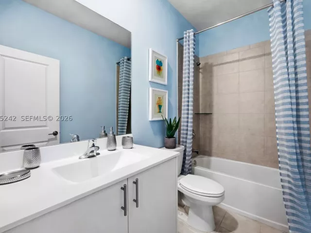 Продажа дома по адресу 13054 SW 233rd Ter - фото 9092721